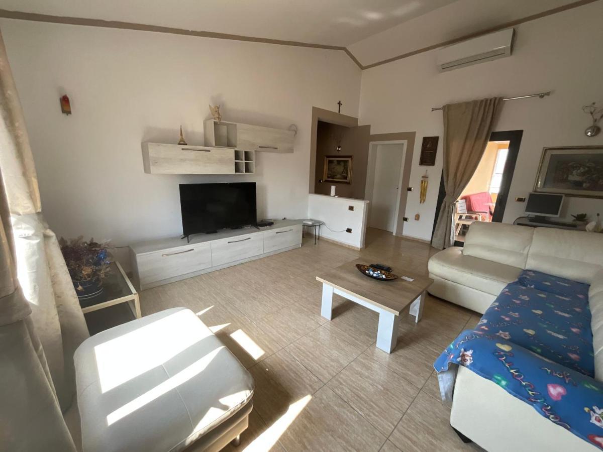 Italian Style Apartment Дуррес Екстер'єр фото