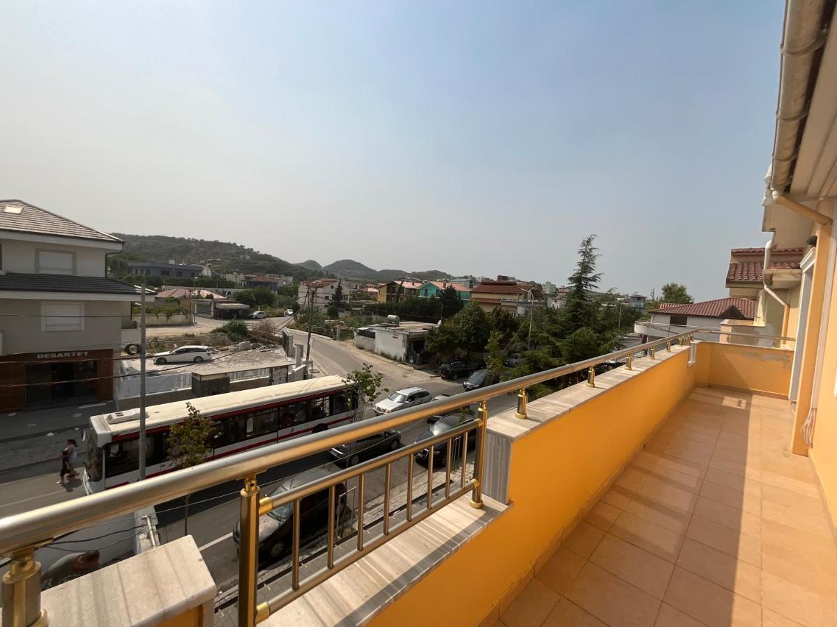 Italian Style Apartment Дуррес Екстер'єр фото